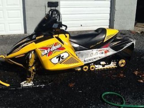 Product picture Ski-Doo MXZ 800 R Blair Morgan SE 2003 PDF Service Manual